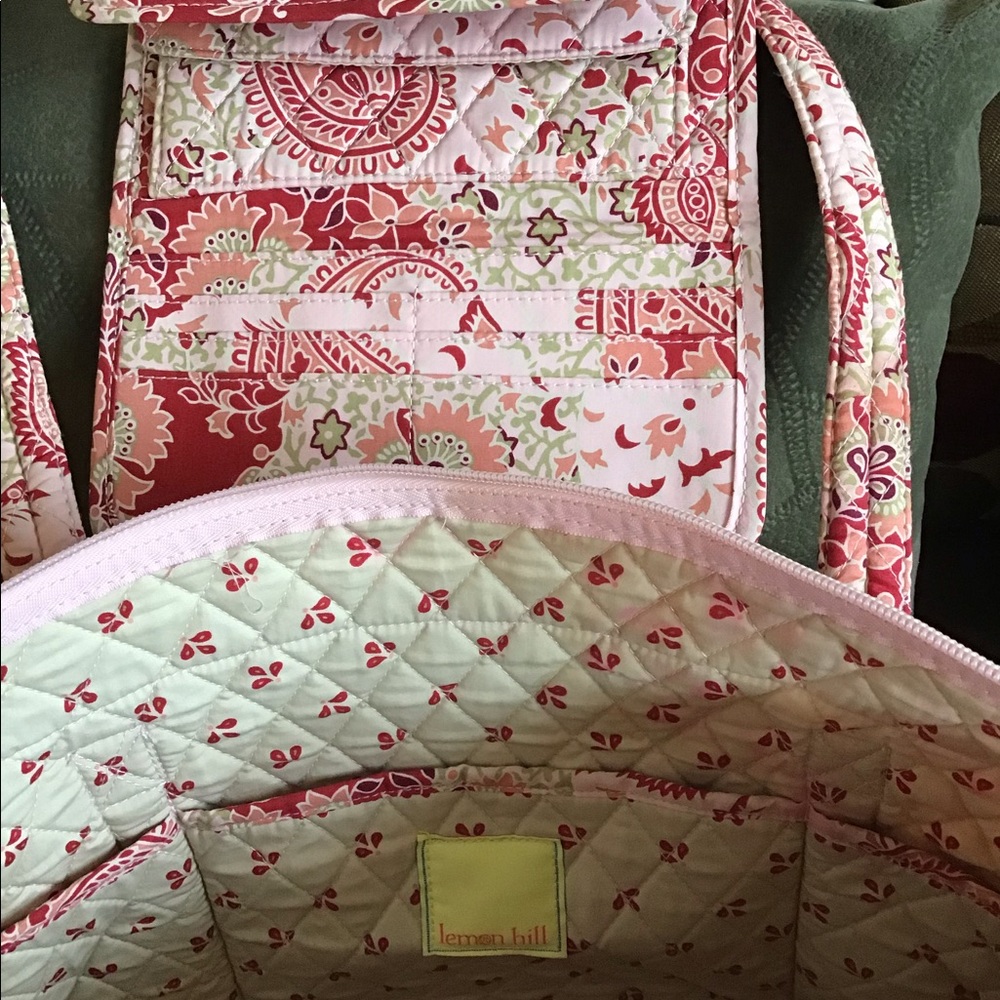purses - Picture 3 of 7